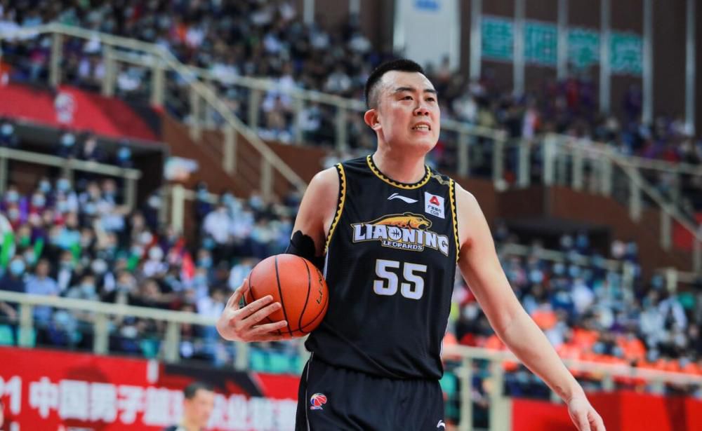都怪自己，没事数落叶辰干什么，现在好了......讨回血汗钱的机会彻底泡汤了......想到这里，有人气的当场给自己两个巴掌，有人瘫坐在地上失魂落魄，哭爹喊娘，这可是自己的棺材本啊。